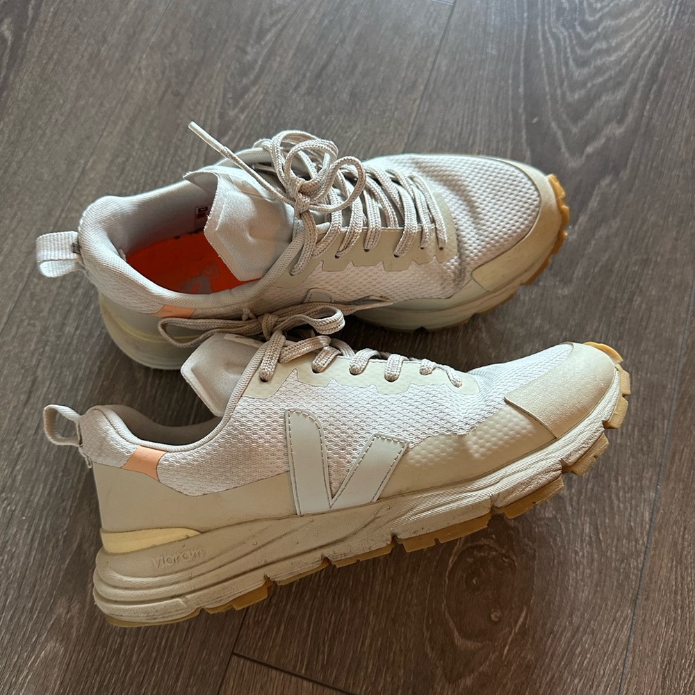 Veja Dekkan Alveomesh Sneaker